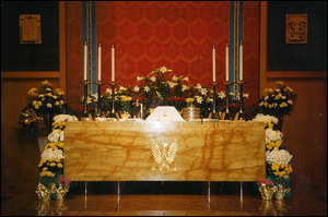 altar2.jpg