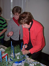Making Advent Wreaths