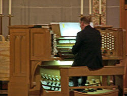 Dick Lakey at the organ console - July 4, 2007